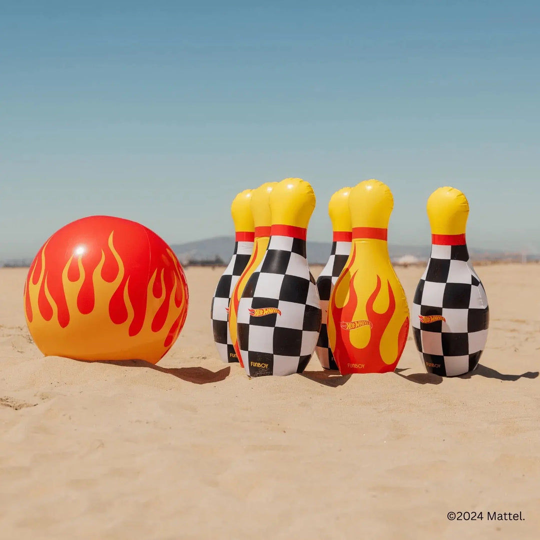 HOT WHEELS KIDS CHECKERED FLAME BACKYARD BOWLING SET - BeachLife Concept