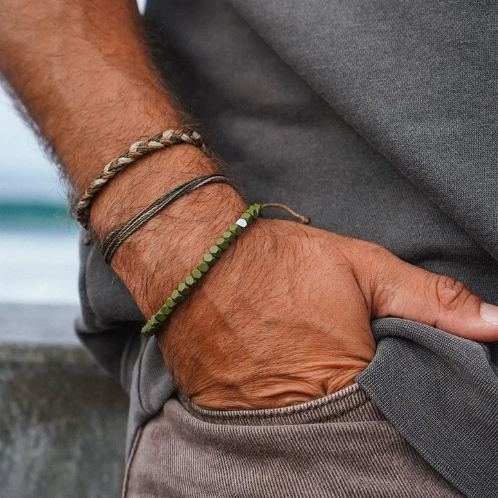 MEN'S COATED HEMATITE STRETCH BRACELET OLIVE - BeachLife Concept