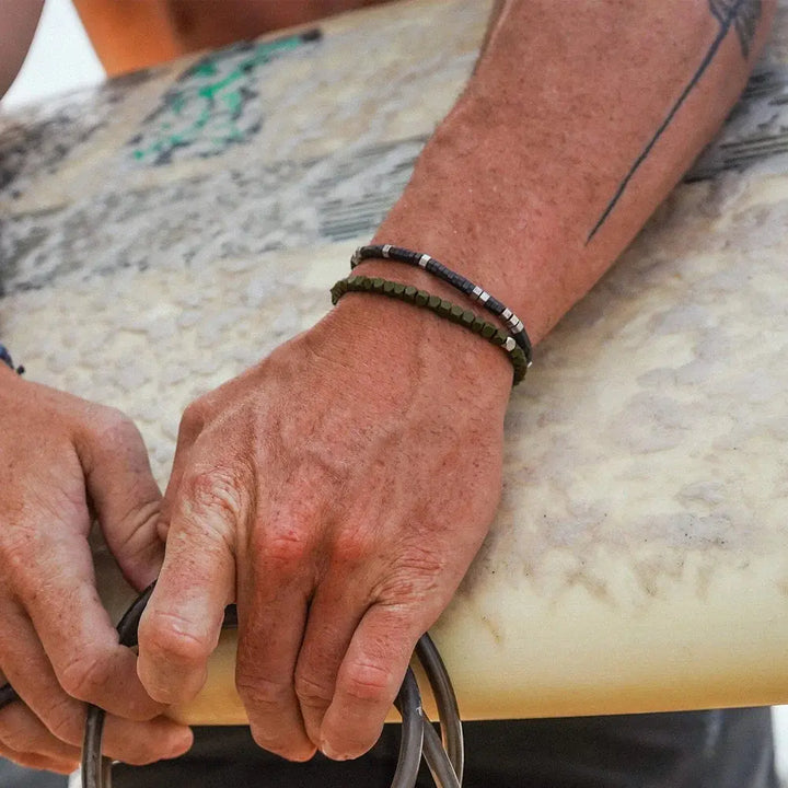 MEN'S COATED HEMATITE STRETCH BRACELET OLIVE - BeachLife Concept
