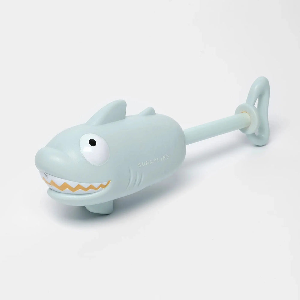 WATER SQUIRTER SHARK PASTEL BLUE - BeachLife Concept