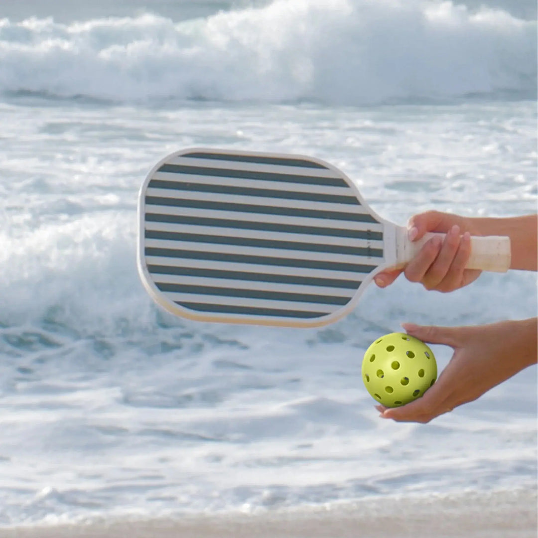WOODEN PICKLEBALL SET THE VACAY OLIVE - BeachLife Concept
