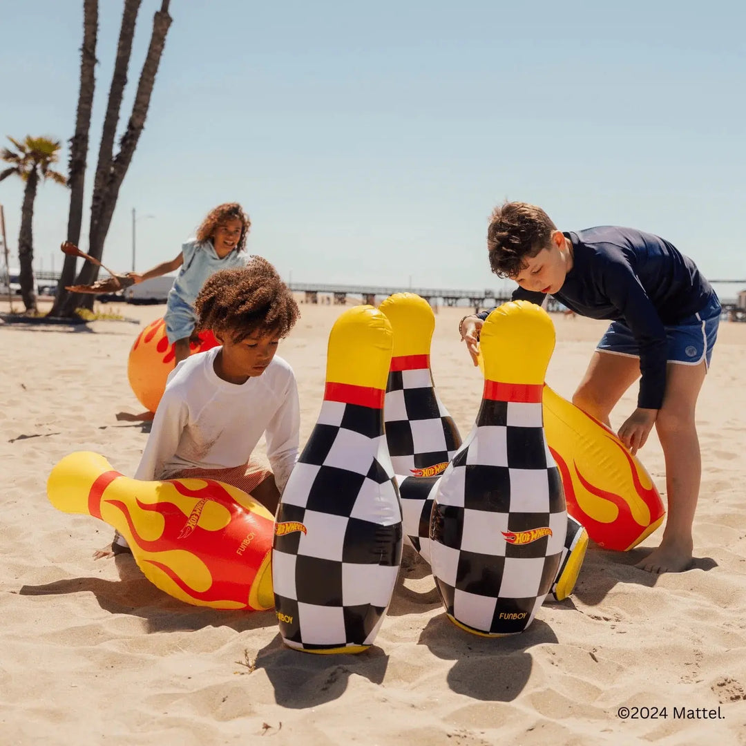 HOT WHEELS KIDS CHECKERED FLAME BACKYARD BOWLING SET - BeachLife Concept