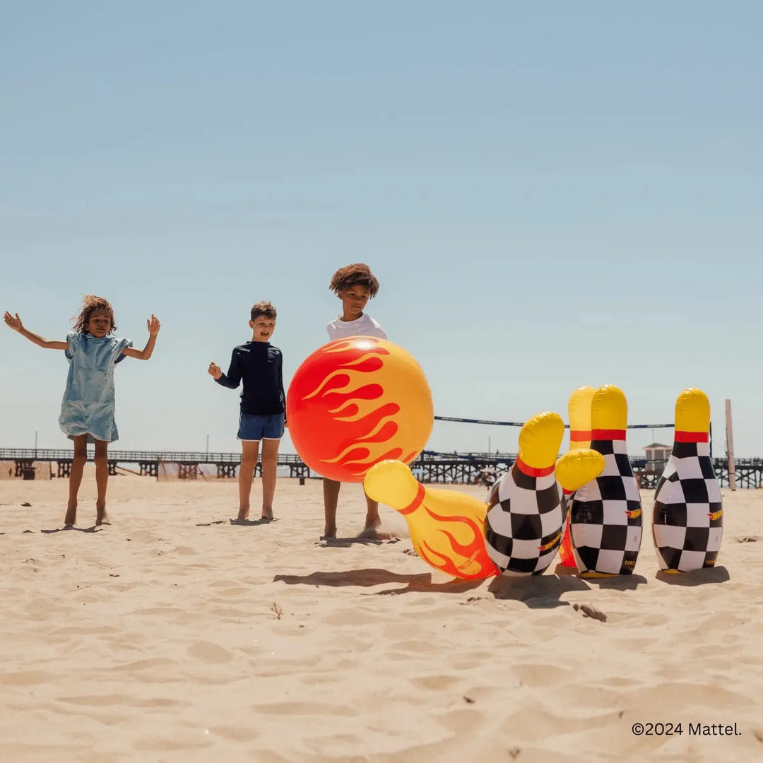 HOT WHEELS KIDS CHECKERED FLAME BACKYARD BOWLING SET - BeachLife Concept