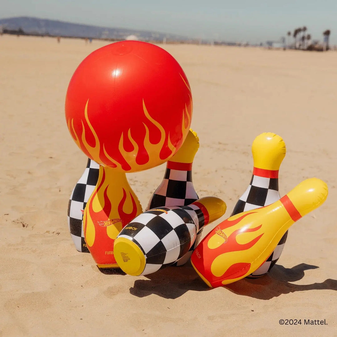 HOT WHEELS KIDS CHECKERED FLAME BACKYARD BOWLING SET - BeachLife Concept
