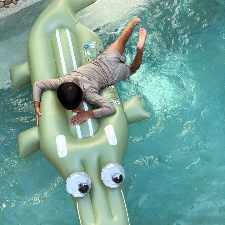 KIDS LIE-ON FLOAT COOKIE THE CROC KHAKI BeachLife Concept