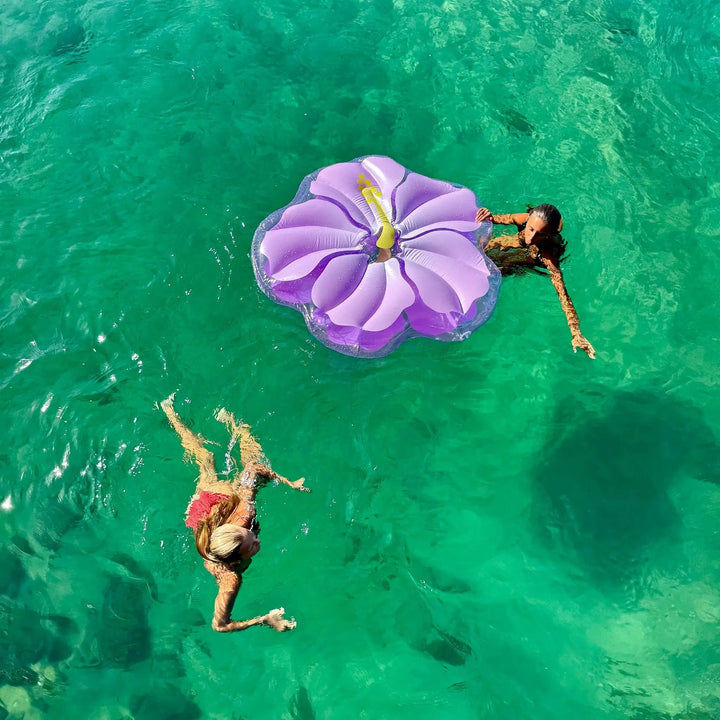 LUXE LIE-ON FLOAT HIBISCUS PASTEL LILAC BeachLife Concept