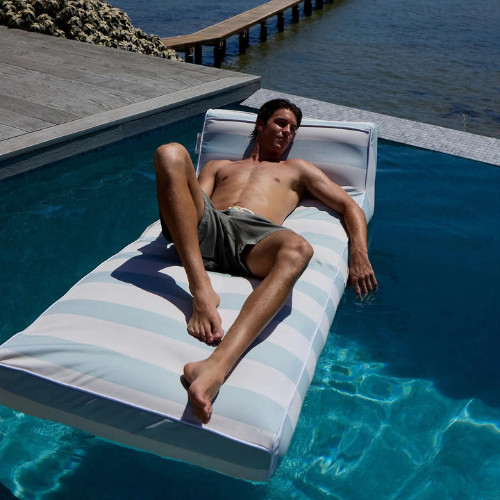 LUXE LIE-ON LOUNGER LAZY DAYS BLUE STRIPE - BeachLife Concept