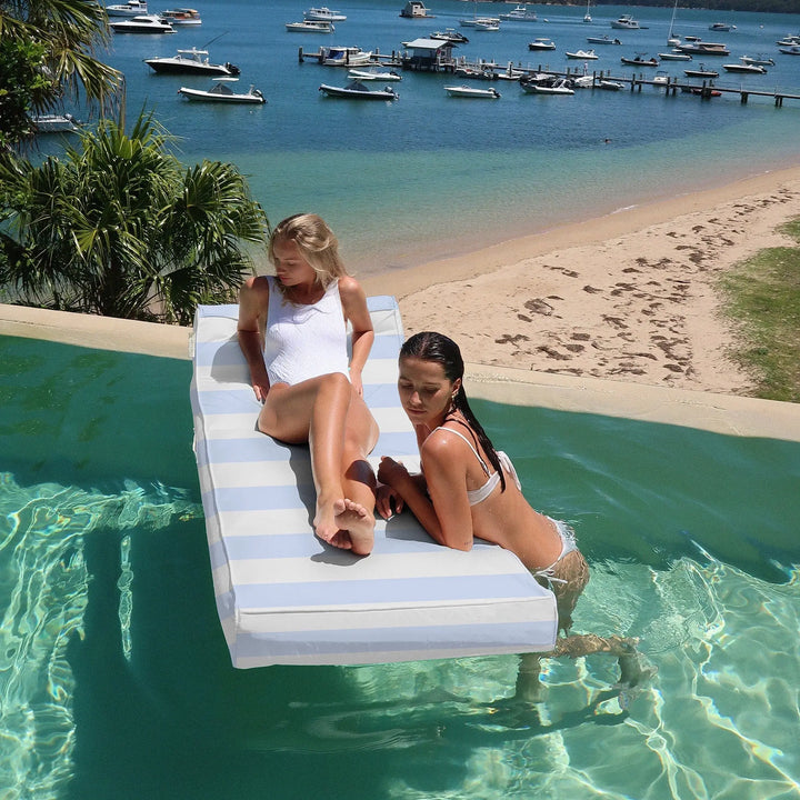 LUXE LIE-ON LOUNGER LAZY DAYS BLUE STRIPE - BeachLife Concept