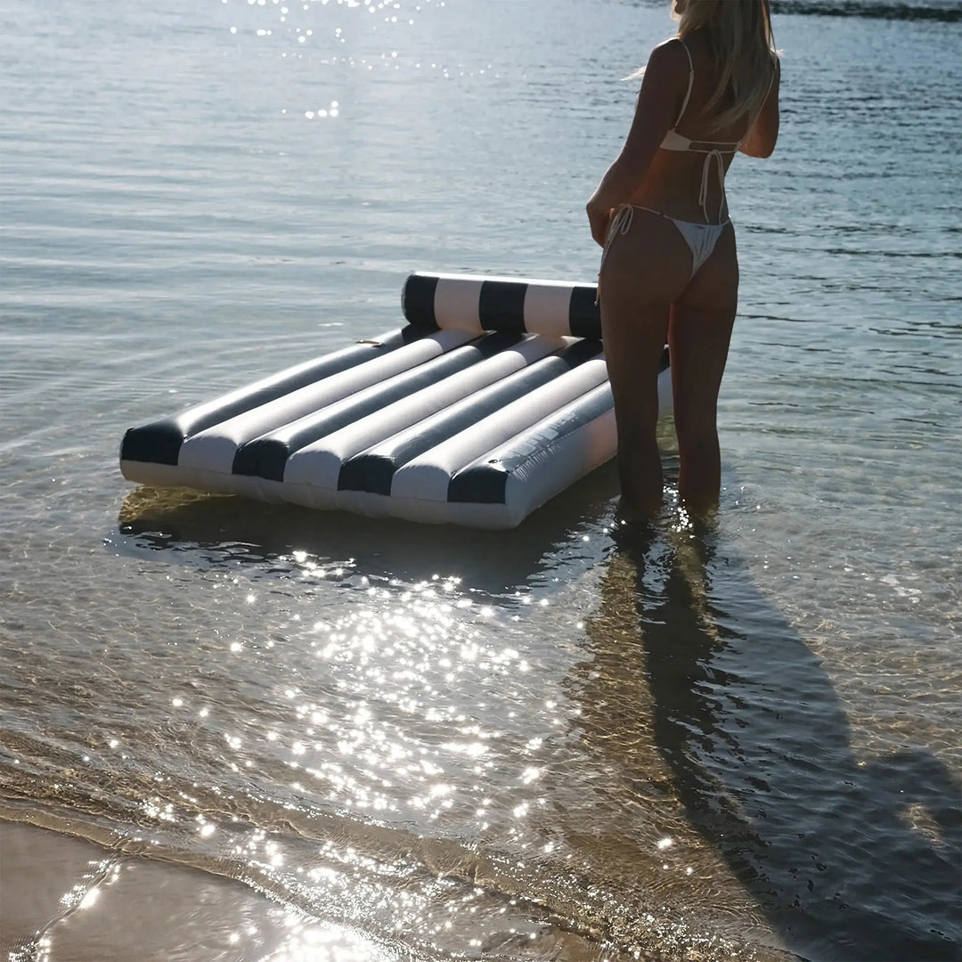 LUXE LILO BLACK STRIPE - BeachLife Concept