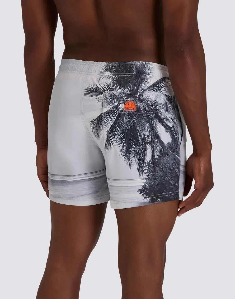 MEN'S SHORT SWIMSUIT WITH ELASTIC WAIST AND LA DREAM PRINT IN RECYCLED POLY SUNDEK
