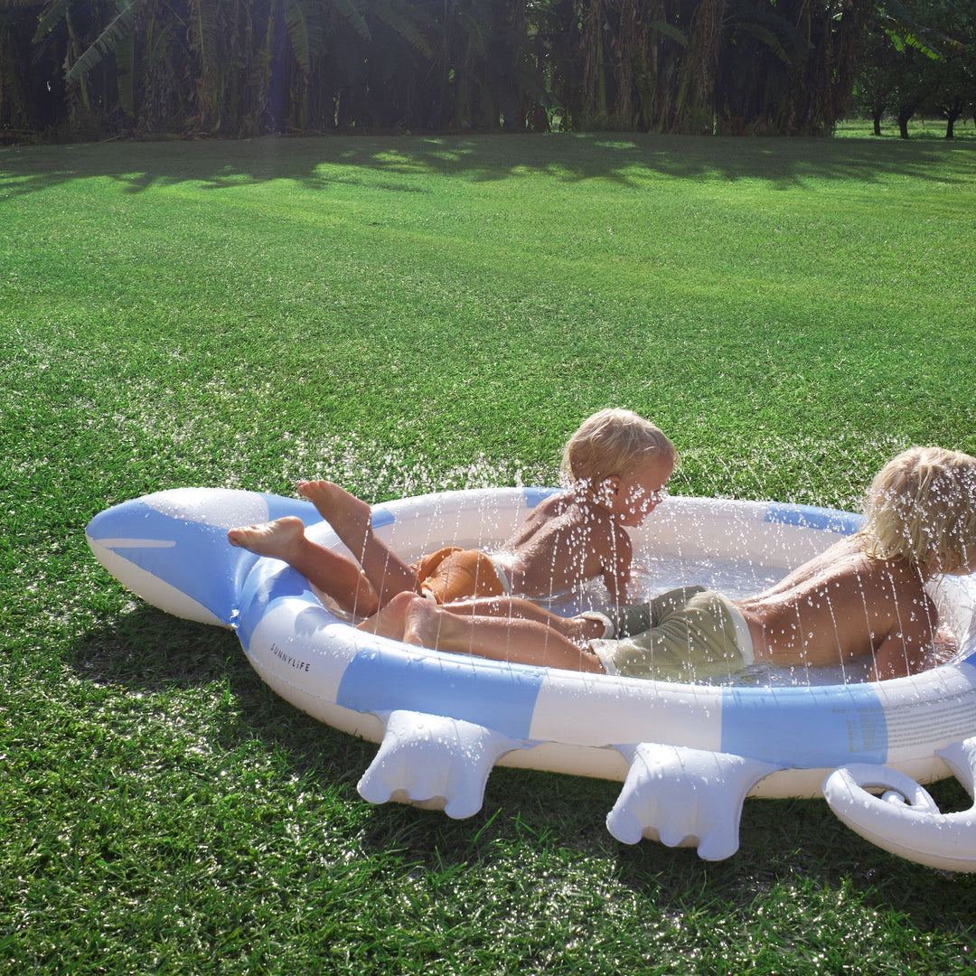 KIDS SPRINKLER MAT INTO THE WILD BLUE