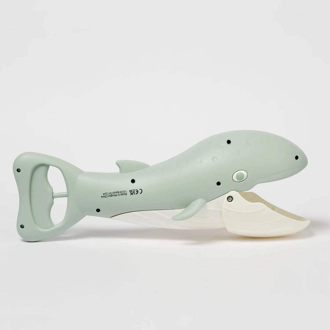 SAND CLAWS WHALE GREEN - BeachLife Concept