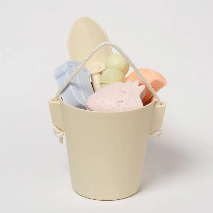 SILICONE BUCKET & SPADE SET APPLE SORBET MULTI - BeachLife Concept
