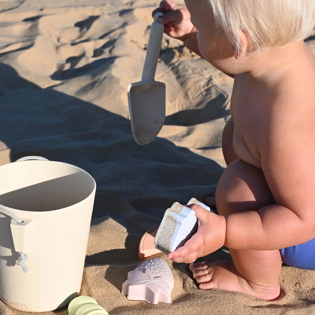 SILICONE BUCKET & SPADE SET APPLE SORBET MULTI - BeachLife Concept
