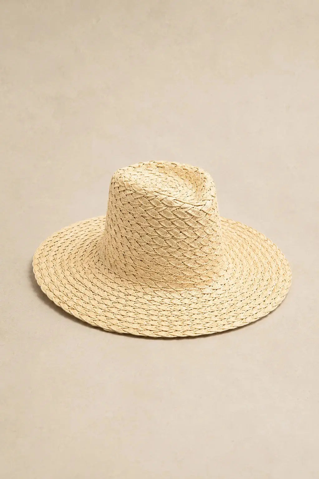 SIRENA NATURAL HAT NIKKI BEACH