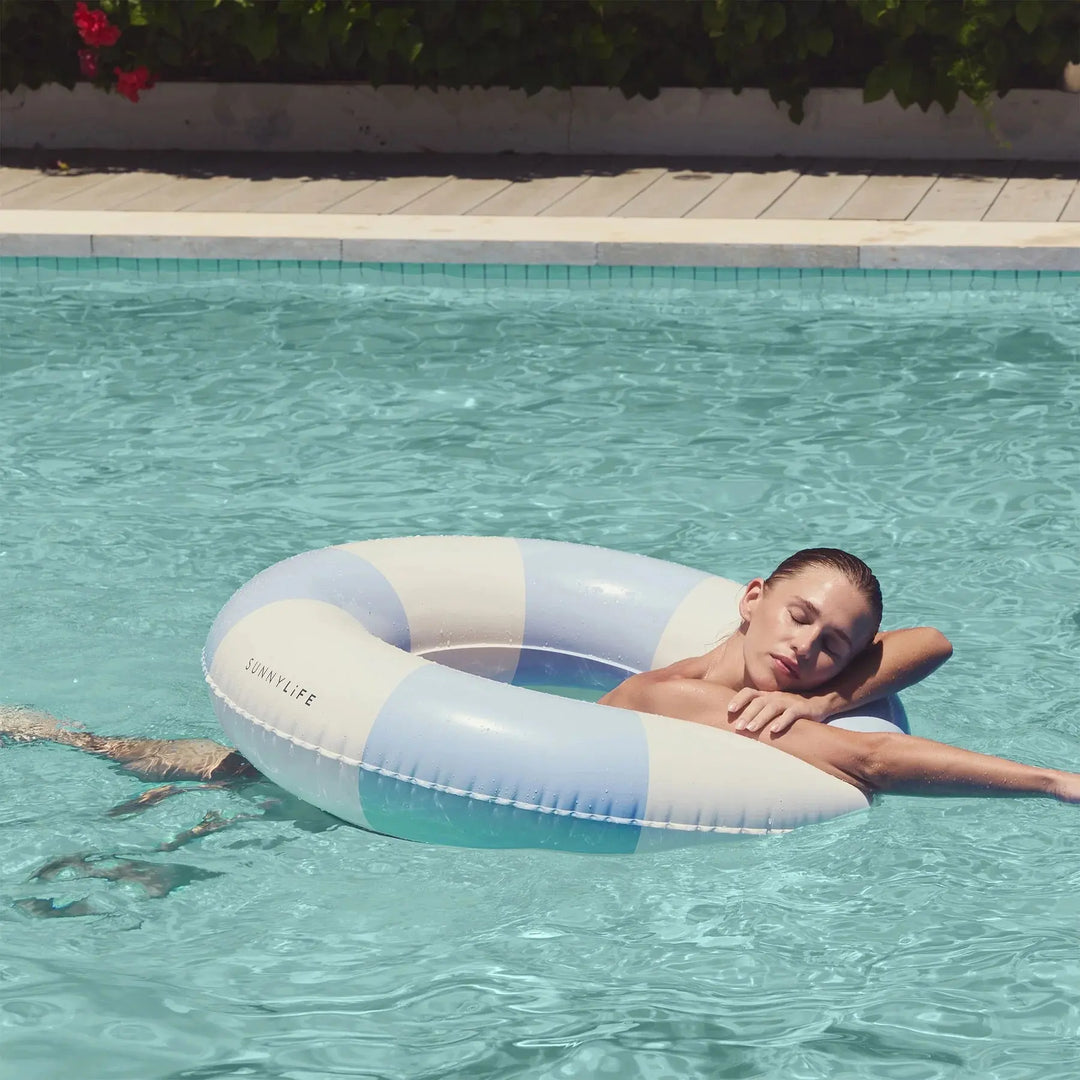 SLIM TUBE POOL RING LA MER MED BLUE SUNNYLIFE