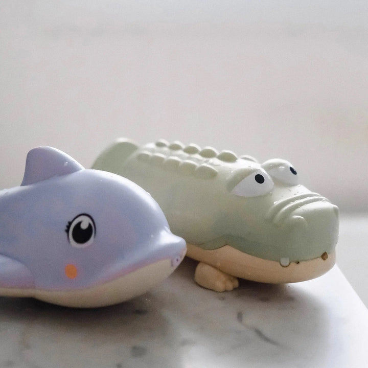WATER SQUIRTER CROCODILE PASTEL GREEN - BeachLife Concept