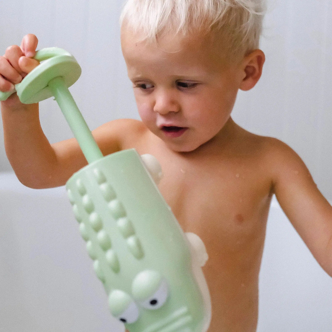 WATER SQUIRTER CROCODILE PASTEL GREEN - BeachLife Concept