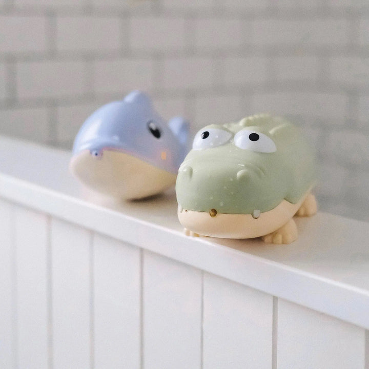 WATER SQUIRTER CROCODILE PASTEL GREEN - BeachLife Concept