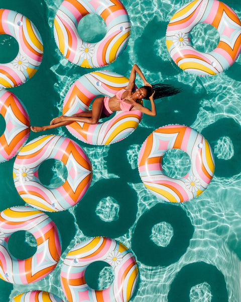 FUNBOY X MALIBU BARBIE™ TUBE FLOAT