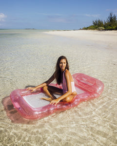 CLEAR PINK MESH LOUNGER