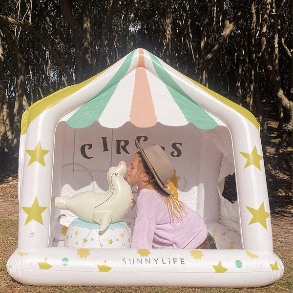 INFLATABLE CUBBY CIRCUS TENT